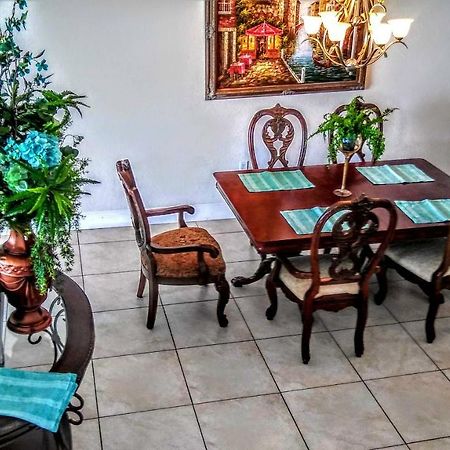 Mediterranean Three Story Beach Townhouse St. Pete Beach Extérieur photo