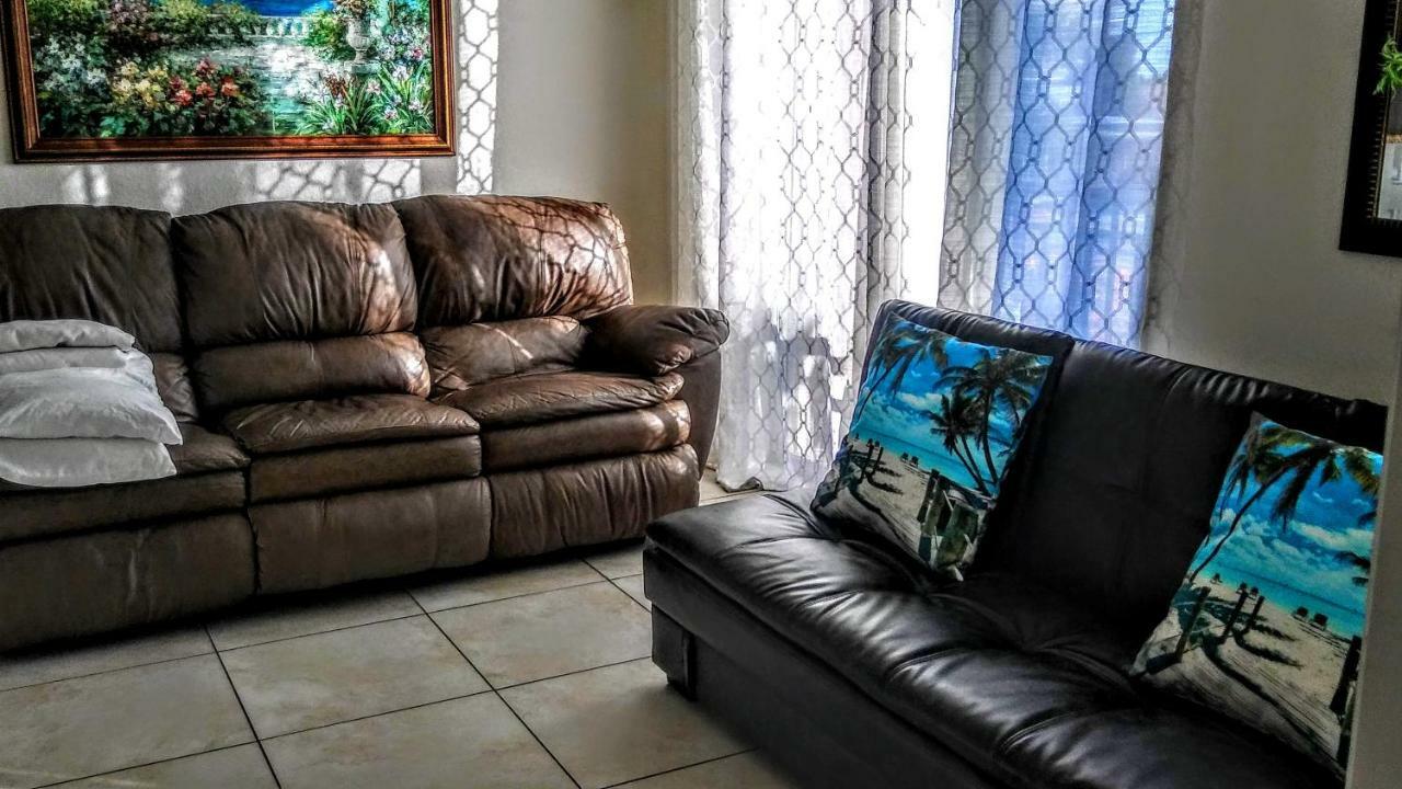 Mediterranean Three Story Beach Townhouse St. Pete Beach Extérieur photo